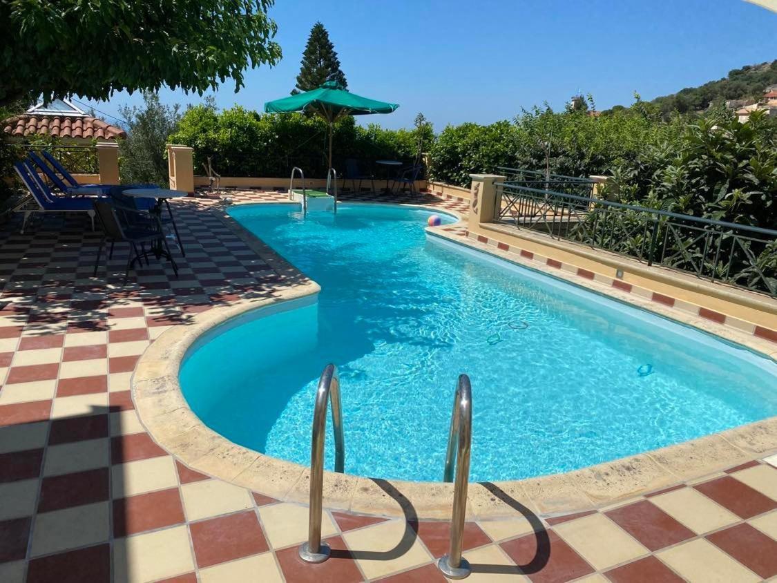 Villa Tzitzifies Kourouklata Dış mekan fotoğraf